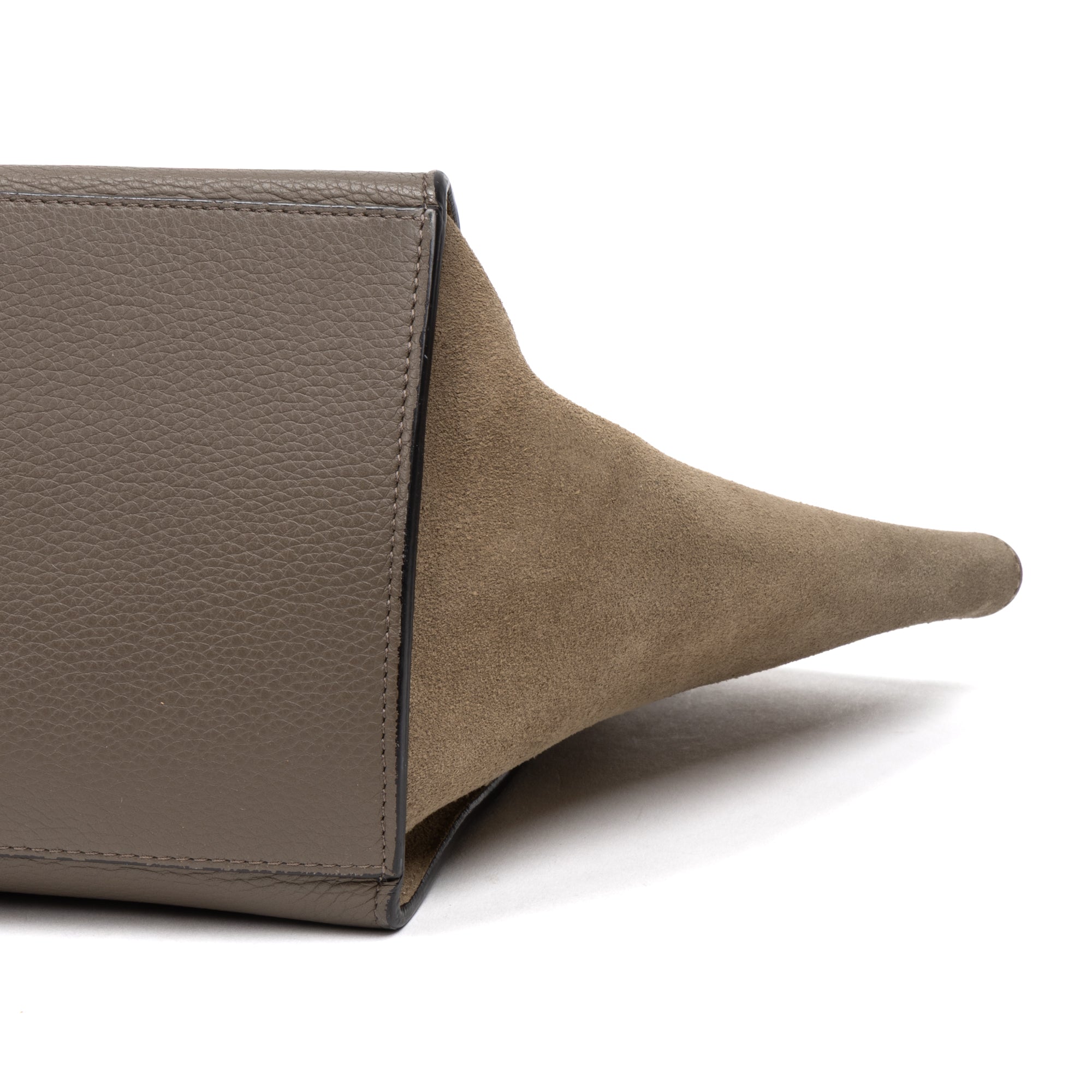 Shoulder Bag Trapeze MM Taupe Grained/Suede Leather