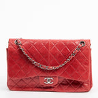 Bolso de Hombro Ed. Ltda. Piel de Lagarto Jumbo Clásico Doble Solapa Cuero Acolchado Rojo con Grabado de Lagarto