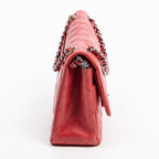 Bolso de Hombro Ed. Ltda. Piel de Lagarto Jumbo Clásico Doble Solapa Cuero Acolchado Rojo con Grabado de Lagarto