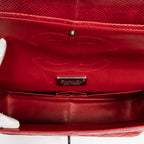 Bolso de Hombro Ed. Ltda. Piel de Lagarto Jumbo Clásico Doble Solapa Cuero Acolchado Rojo con Grabado de Lagarto