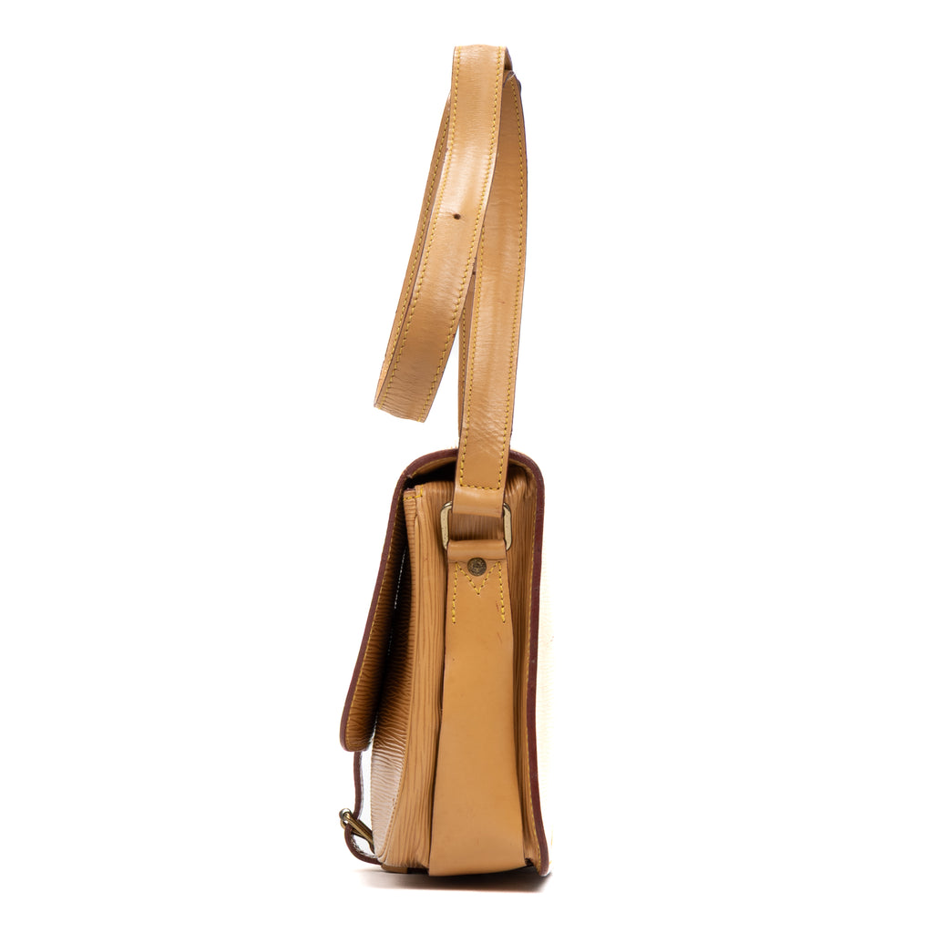 Shoulder Bag Cartouchiere MM Winnipeg Beige Epi