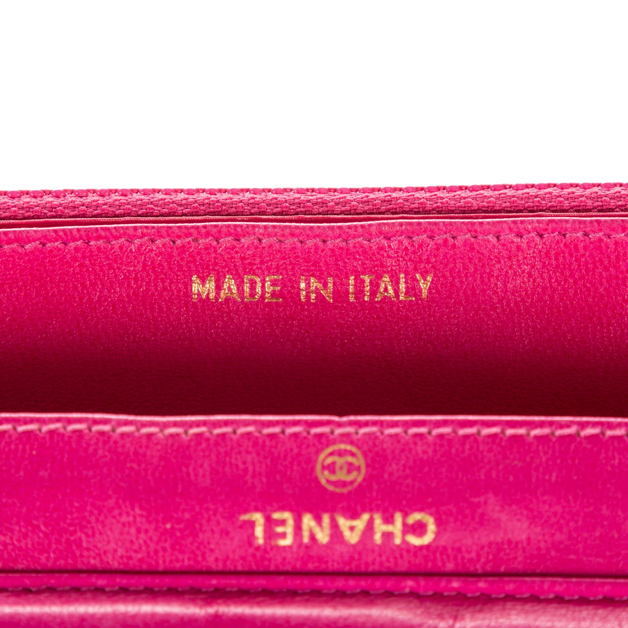 Shoulder bag CC Timeless Wallet on Chain Fuchsia Caviar Leather