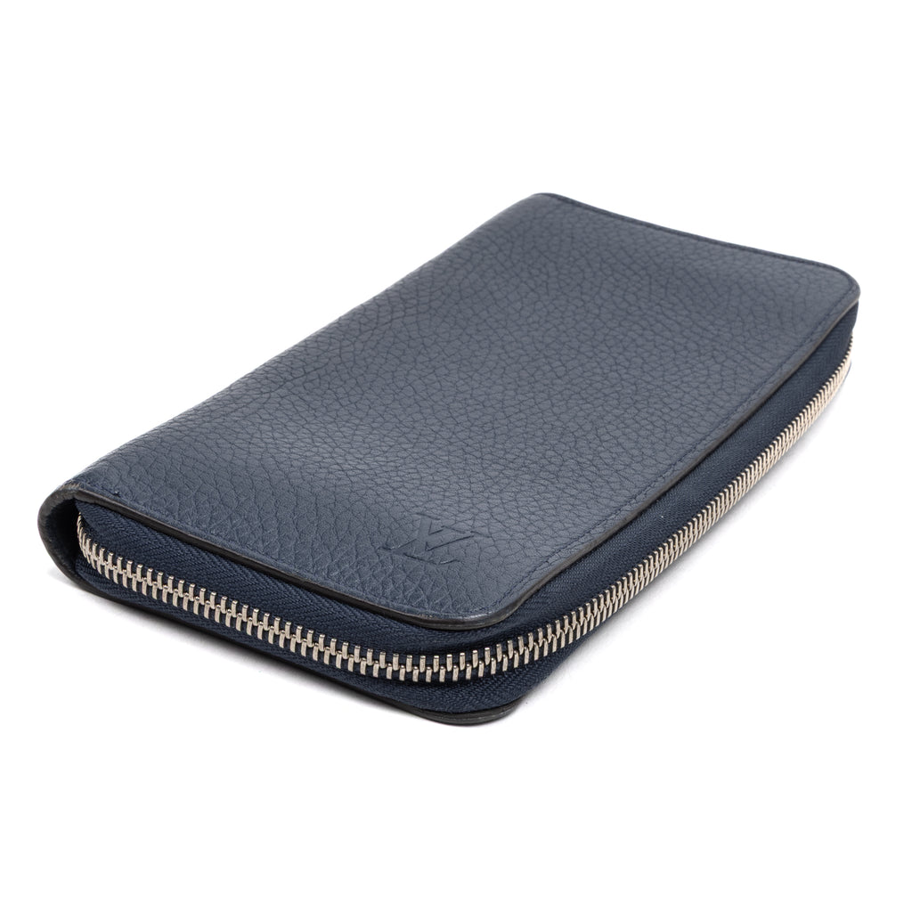 Wallet Zippy Wallet Vertical Navy Taurillon Clemence Leather