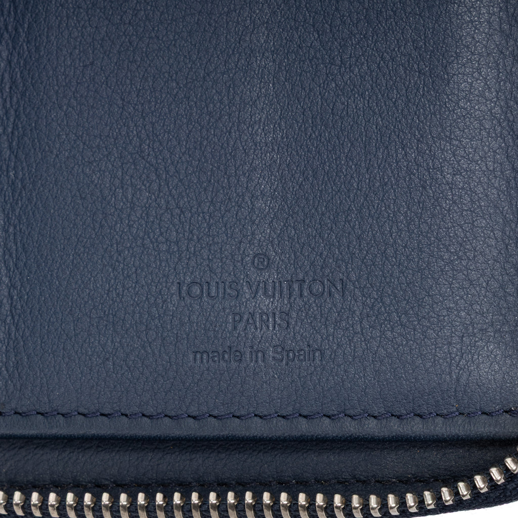 Wallet Zippy Wallet Vertical Navy Taurillon Clemence Leather
