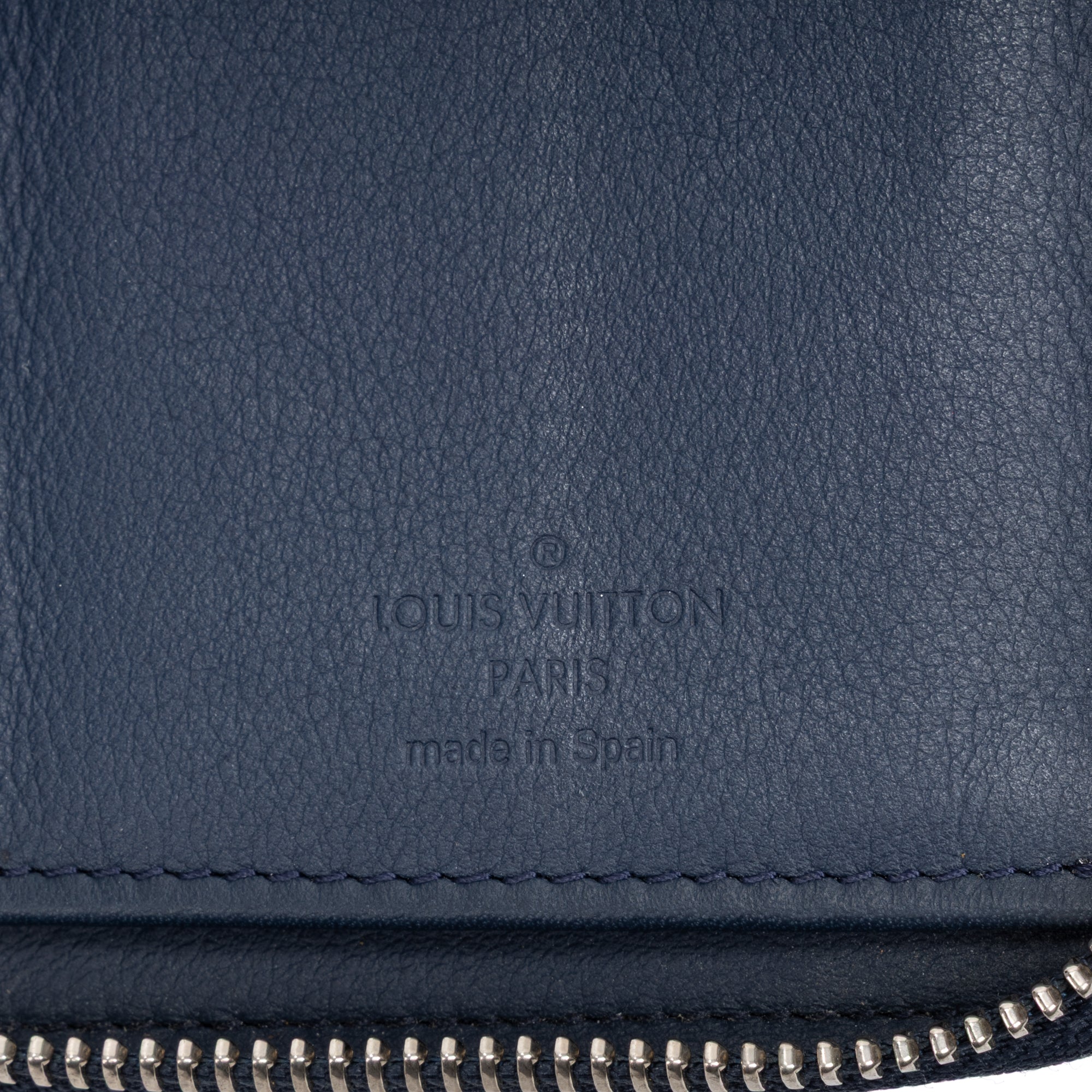 Wallet Zippy Wallet Vertical Navy Taurillon Clemence Leather