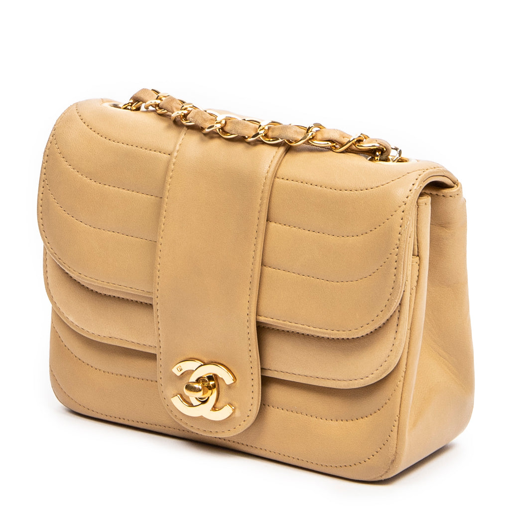 Shoulder Bag Mini Scallop Double Flap Beige Quilted Scallop Calfskin Leather