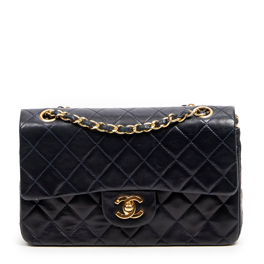 Shoulder Bag Classic Double Flap 23 Navy Quilted Lambskin Leather