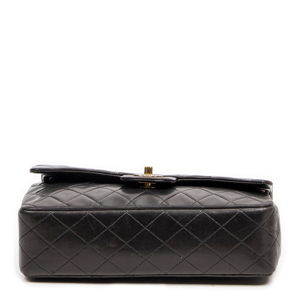 Shoulder Bag Classic Double Flap 26 Black Quilted Lambskin Leather