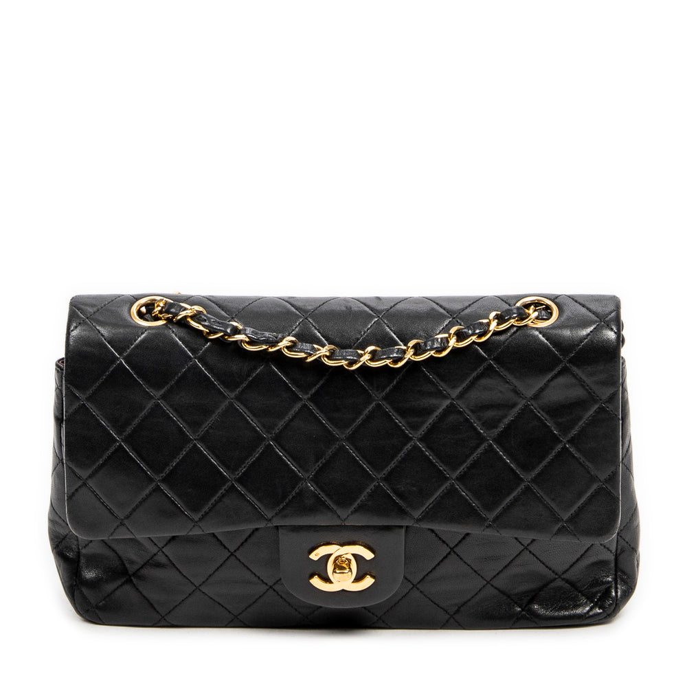 Shoulder Bag Classic Double Flap 26 Black Quilted Lambskin Leather