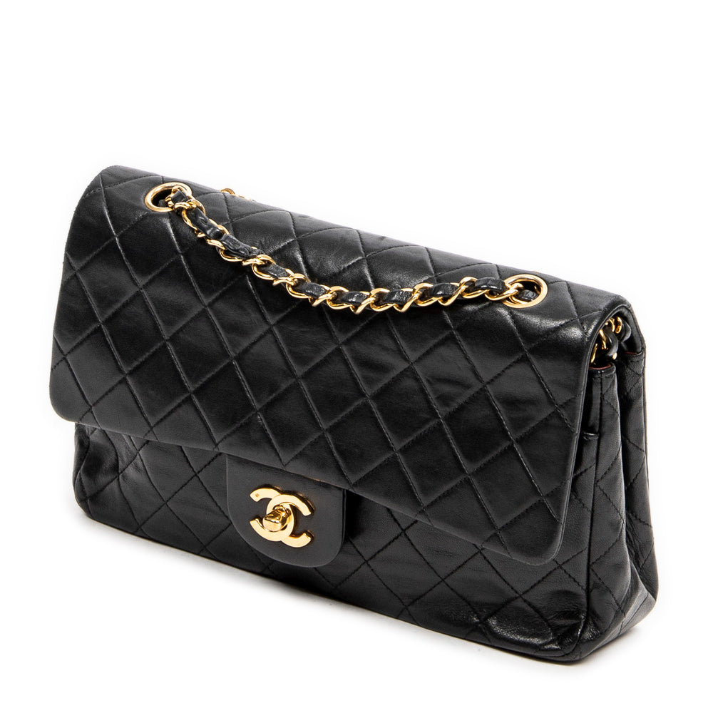 Shoulder Bag Classic Double Flap 26 Black Quilted Lambskin Leather