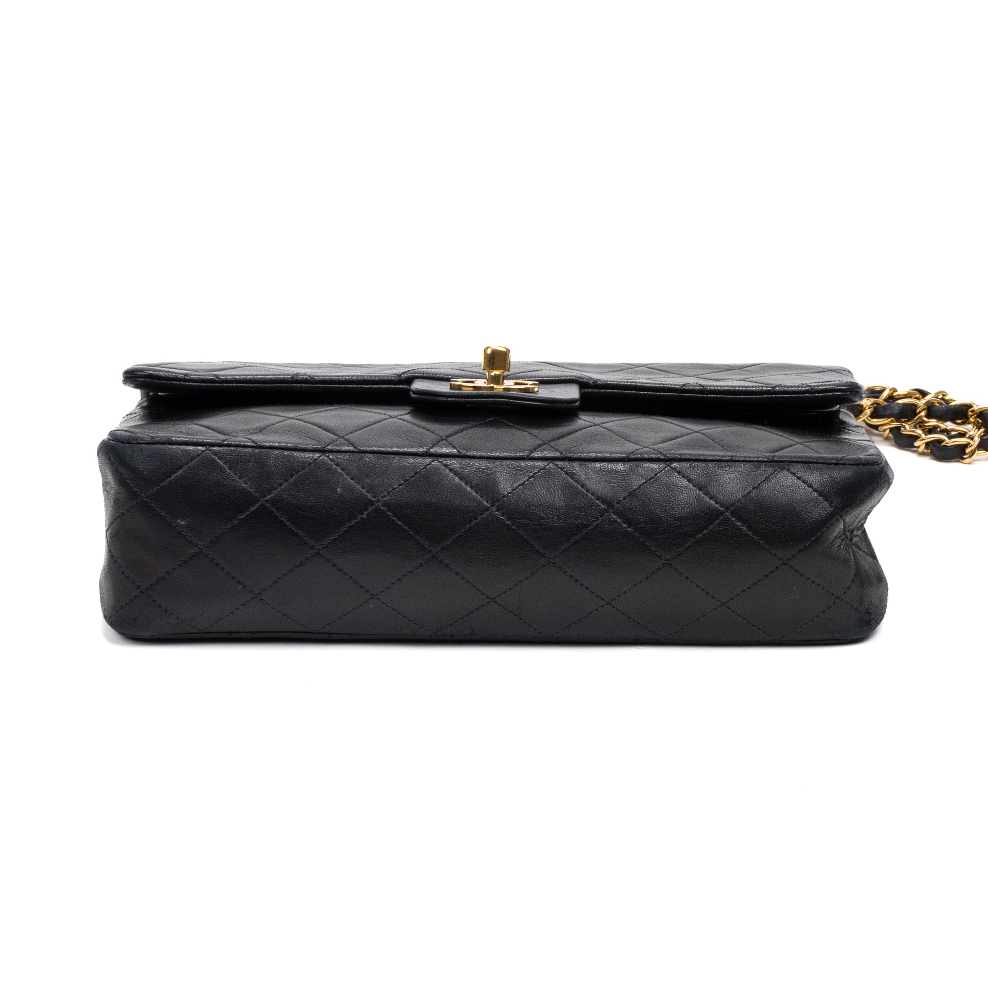 Shoulder Bag Classic Double Flap 26 Black Quilted Lambskin Leather