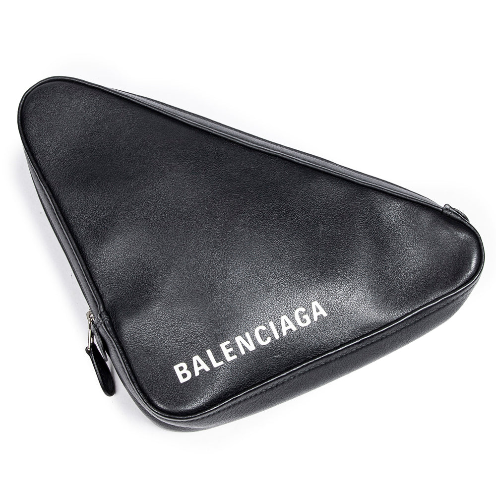 Pouch Triangle Pouch Black Grained Leather