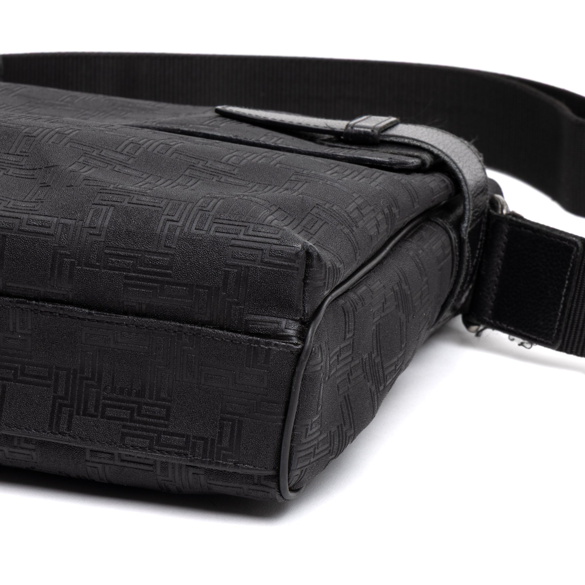 Shoulder Bag Medium Square Messenger Black Dunhill Pattern Embossed Coated Canvas