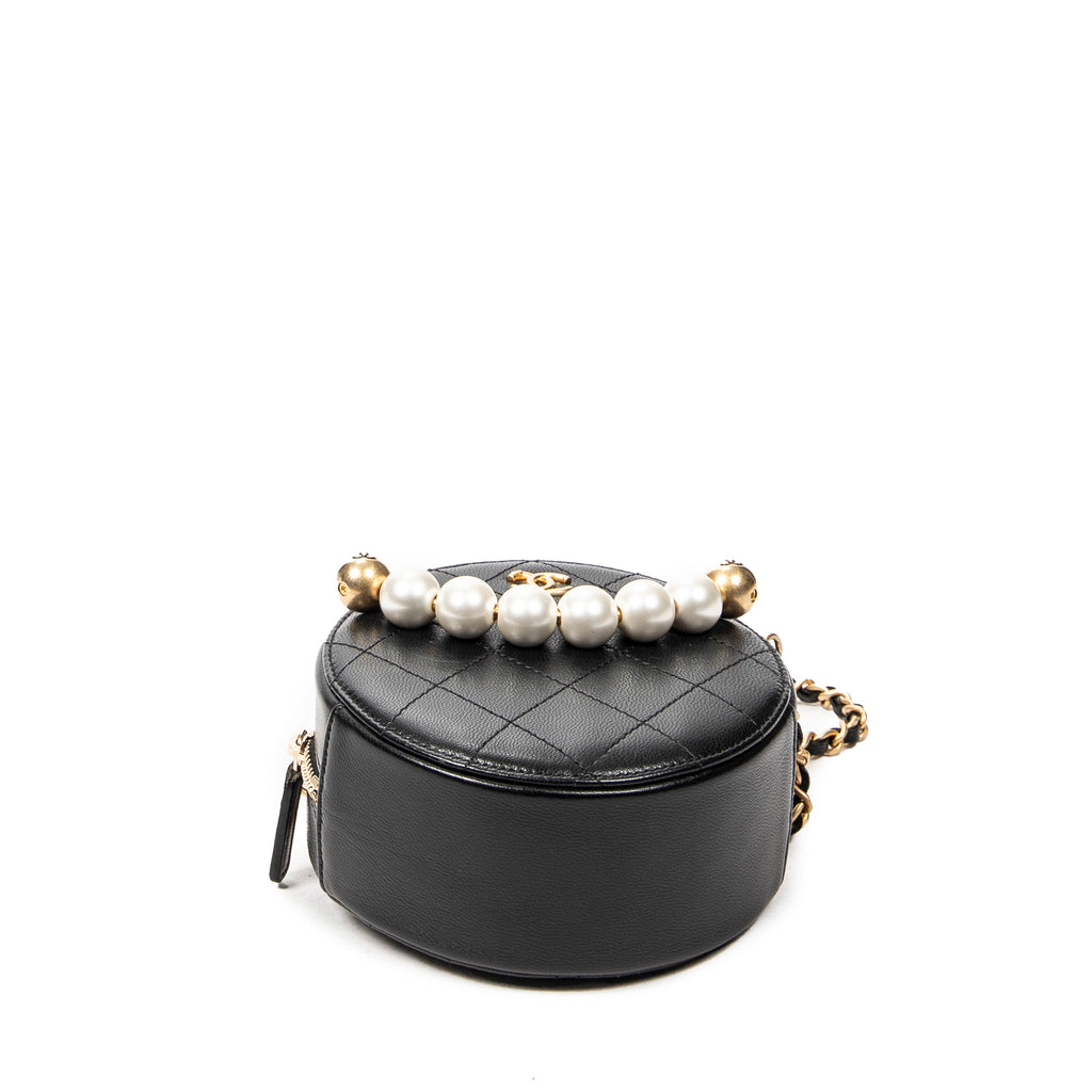 Shoulder Bag Front Pearl Round Chain Clutch Black Quilted Lambskin Leather