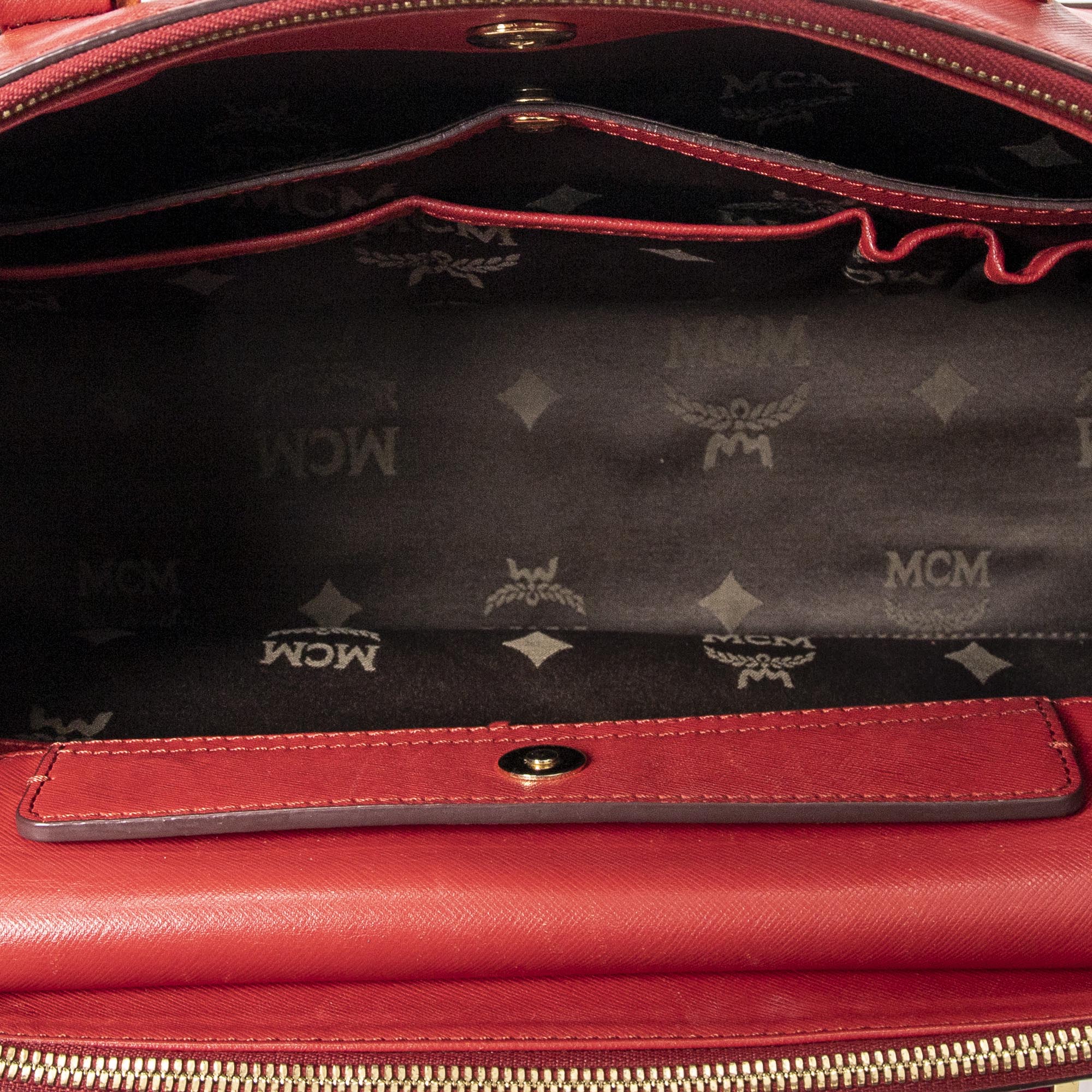 Shoulder Bag Horizontal Double Zip Tote Red Textured Leather