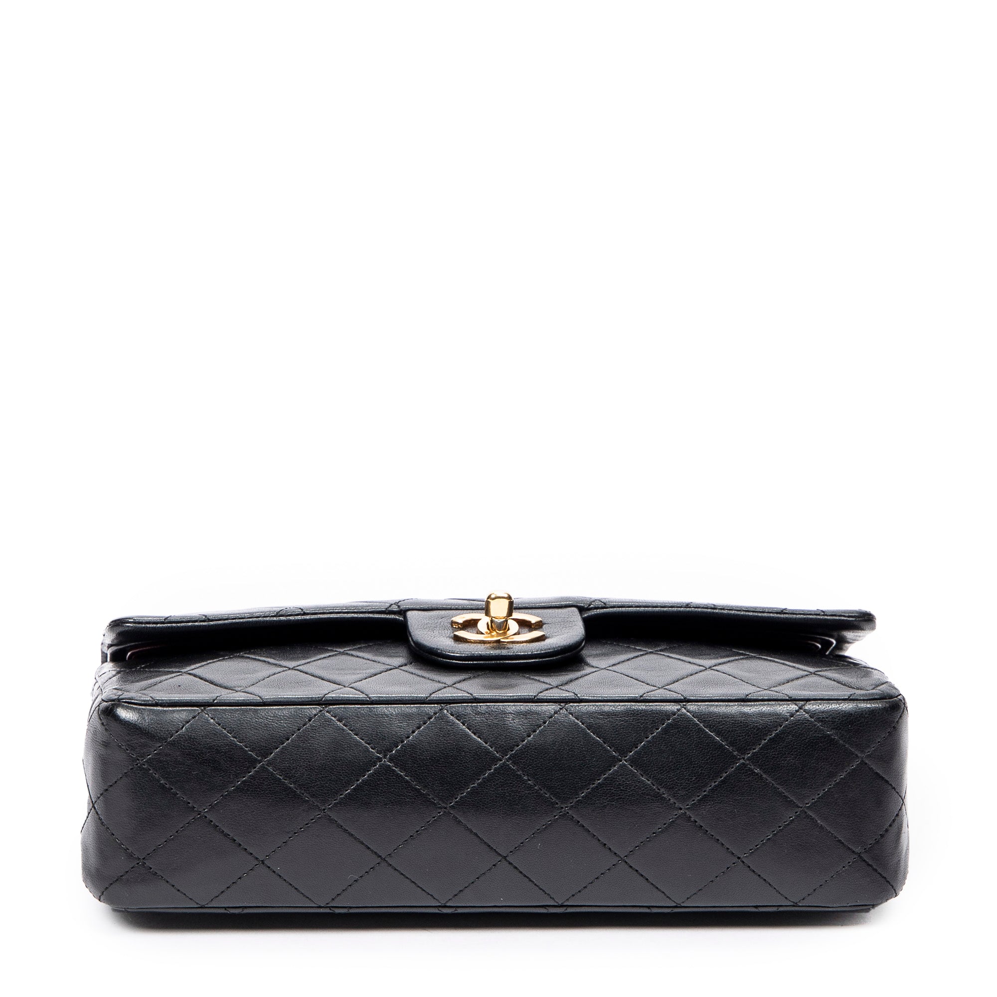 Shoulder Bag Classic Double Flap 26 Black Quilted Calfskin Leather
