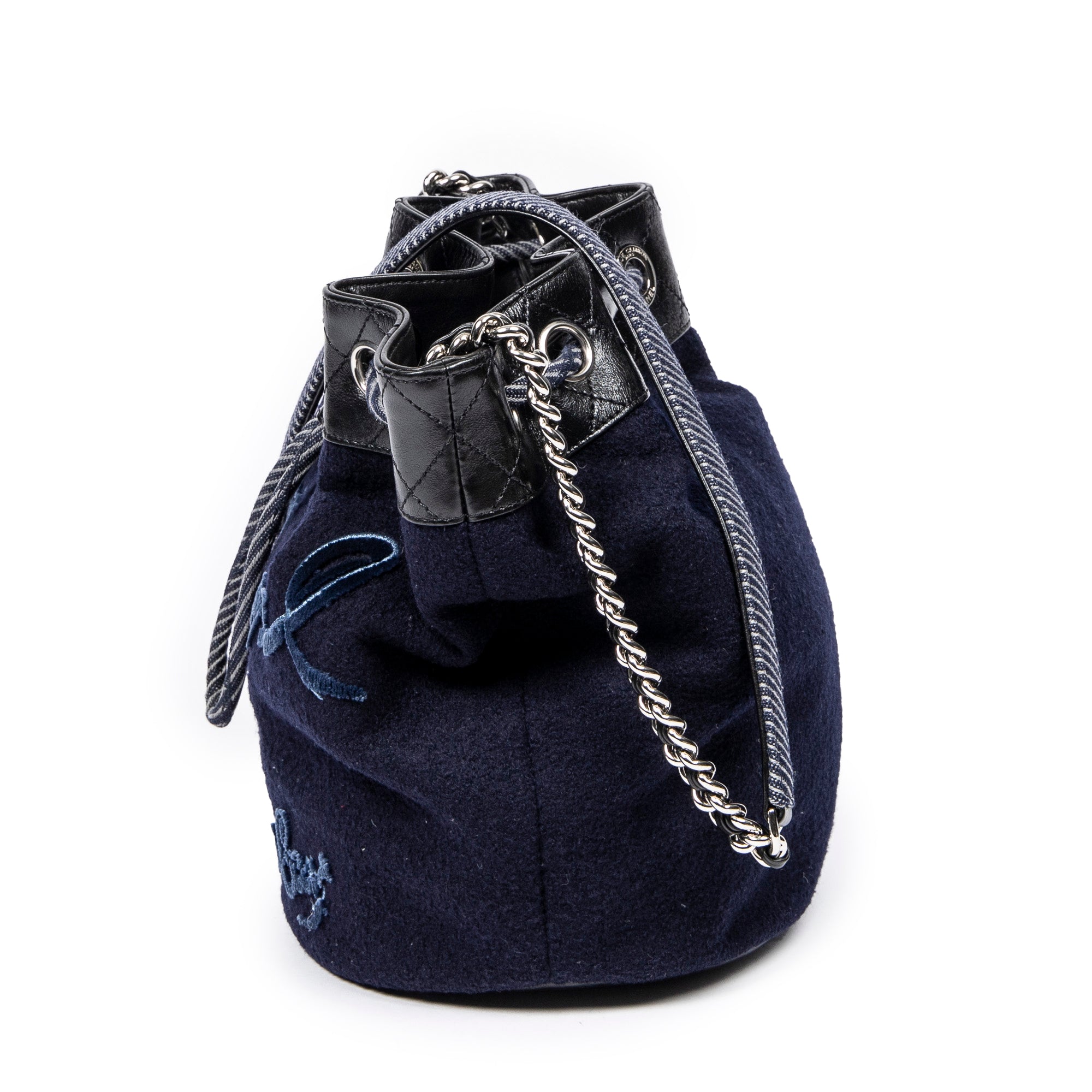 Bandolera Cubo de Lana Bordada Cadena Bolso Piel de Cordero Acolchada Azul Marino