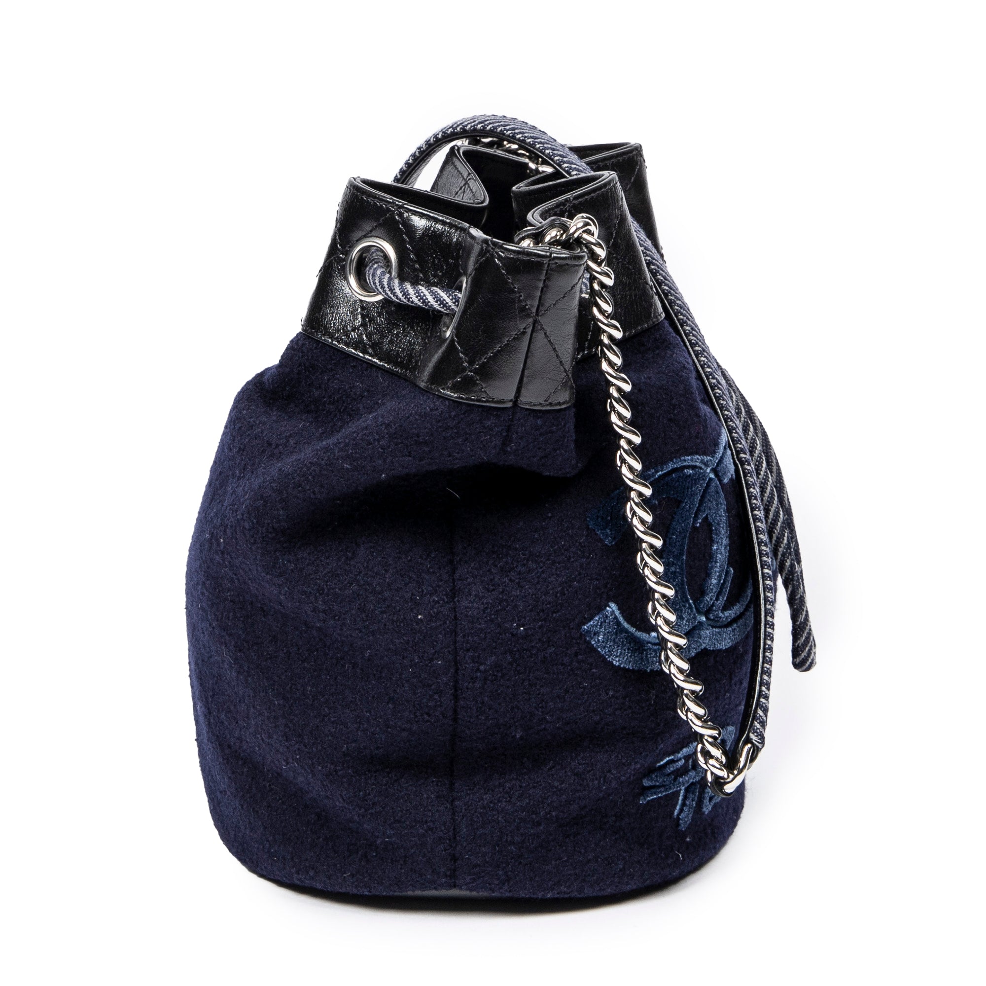 Bandolera Cubo de Lana Bordada Cadena Bolso Piel de Cordero Acolchada Azul Marino