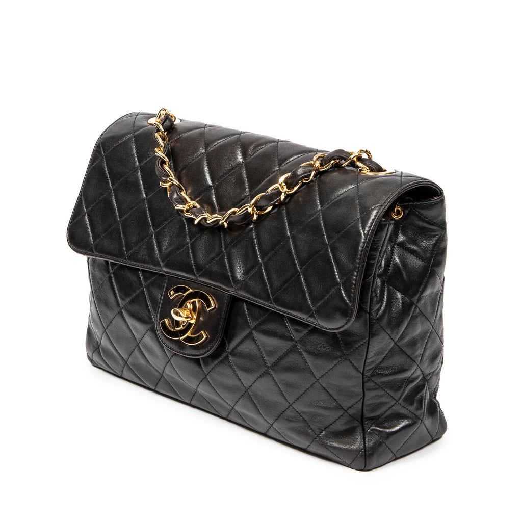 Shoulder Bag Classic Jumbo Flap Black Quilted Lambskin Leather