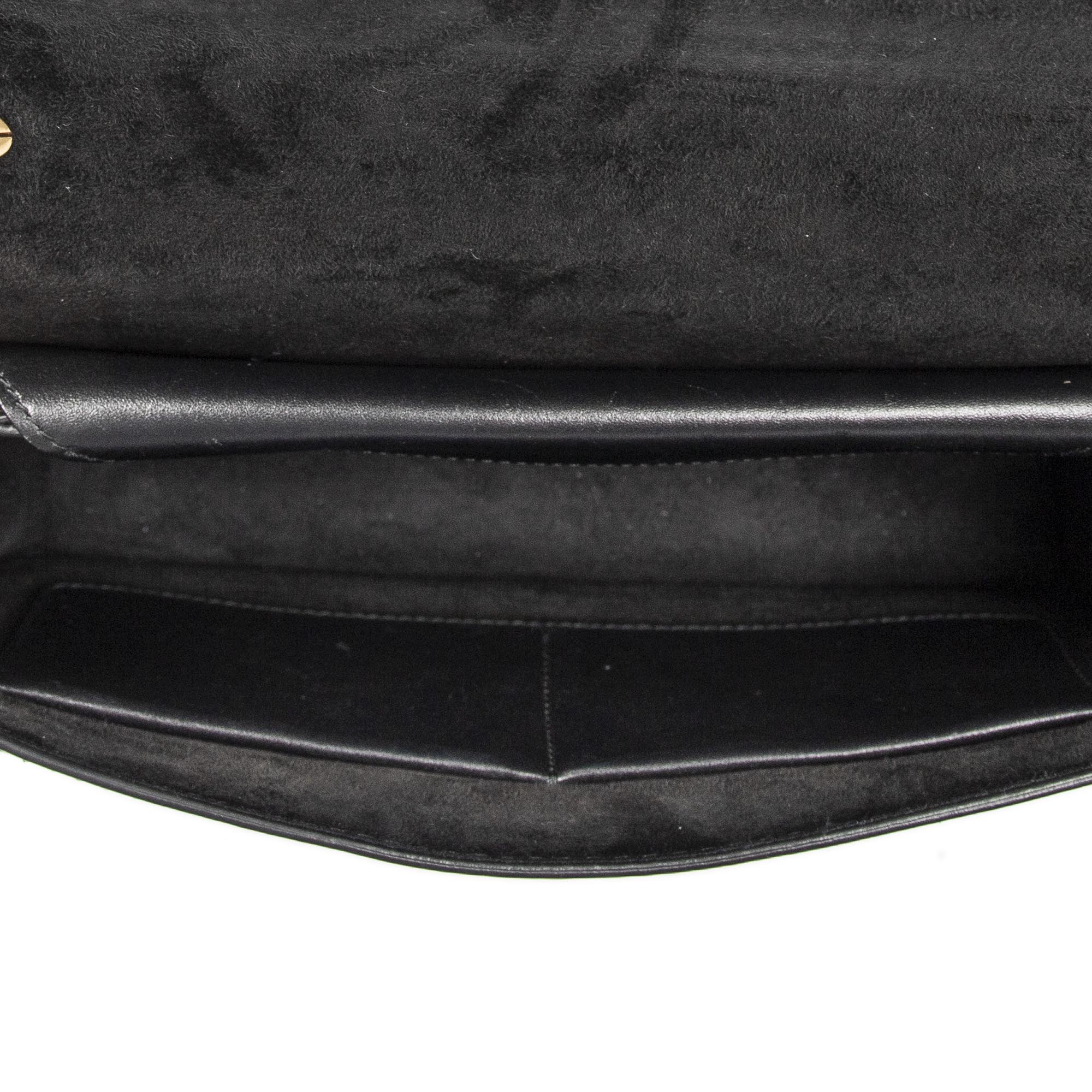 Sac bandoulière J'Adior Chain Flap en cuir de veau noir