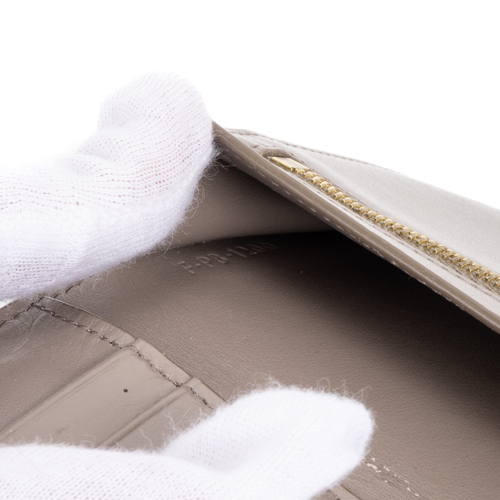 Wallet Medium Bicolor Strap Wallet Pebble Textured Leather