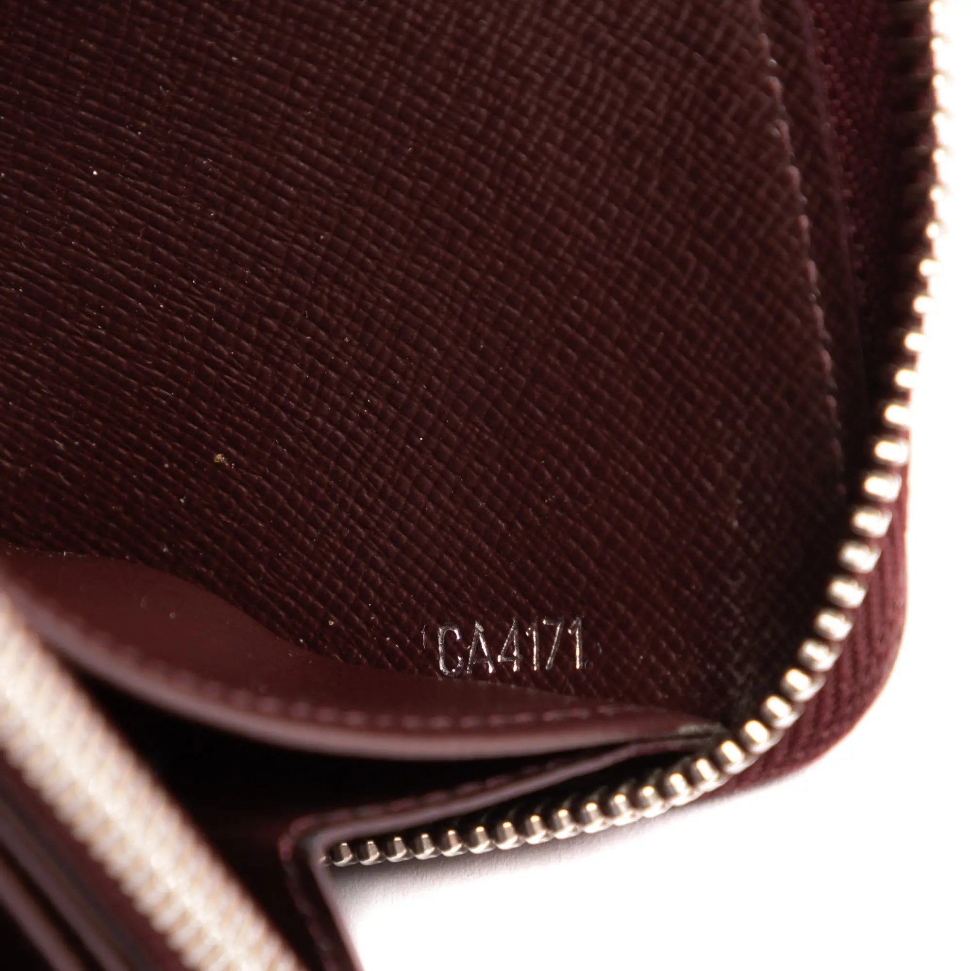 Cartera Zippy Piel Epi Color Borgoña