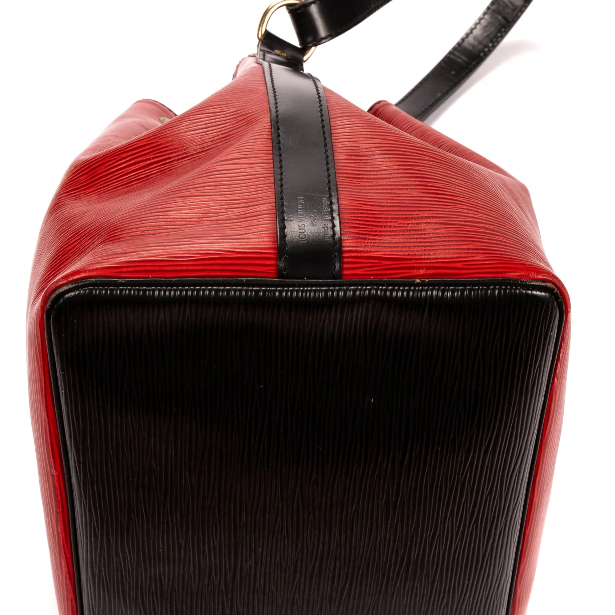 Bolso de Hombro Noe Bicolor Pespuntes Negros PM Rojo Epi