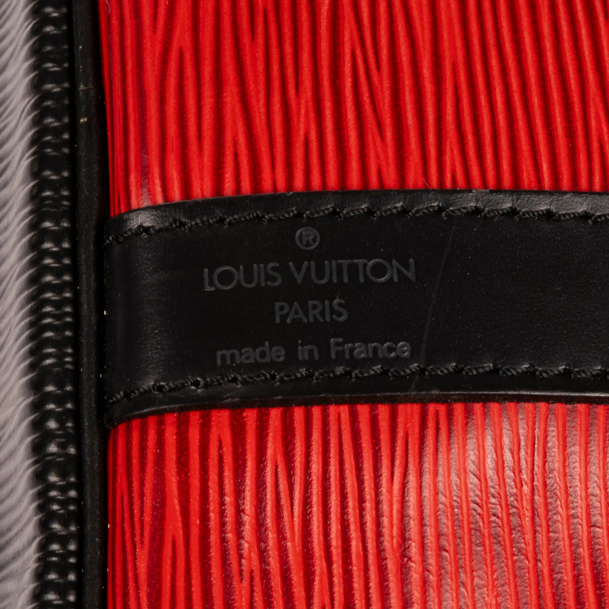 Bolso de Hombro Noe Bicolor Pespuntes Negros PM Rojo Epi