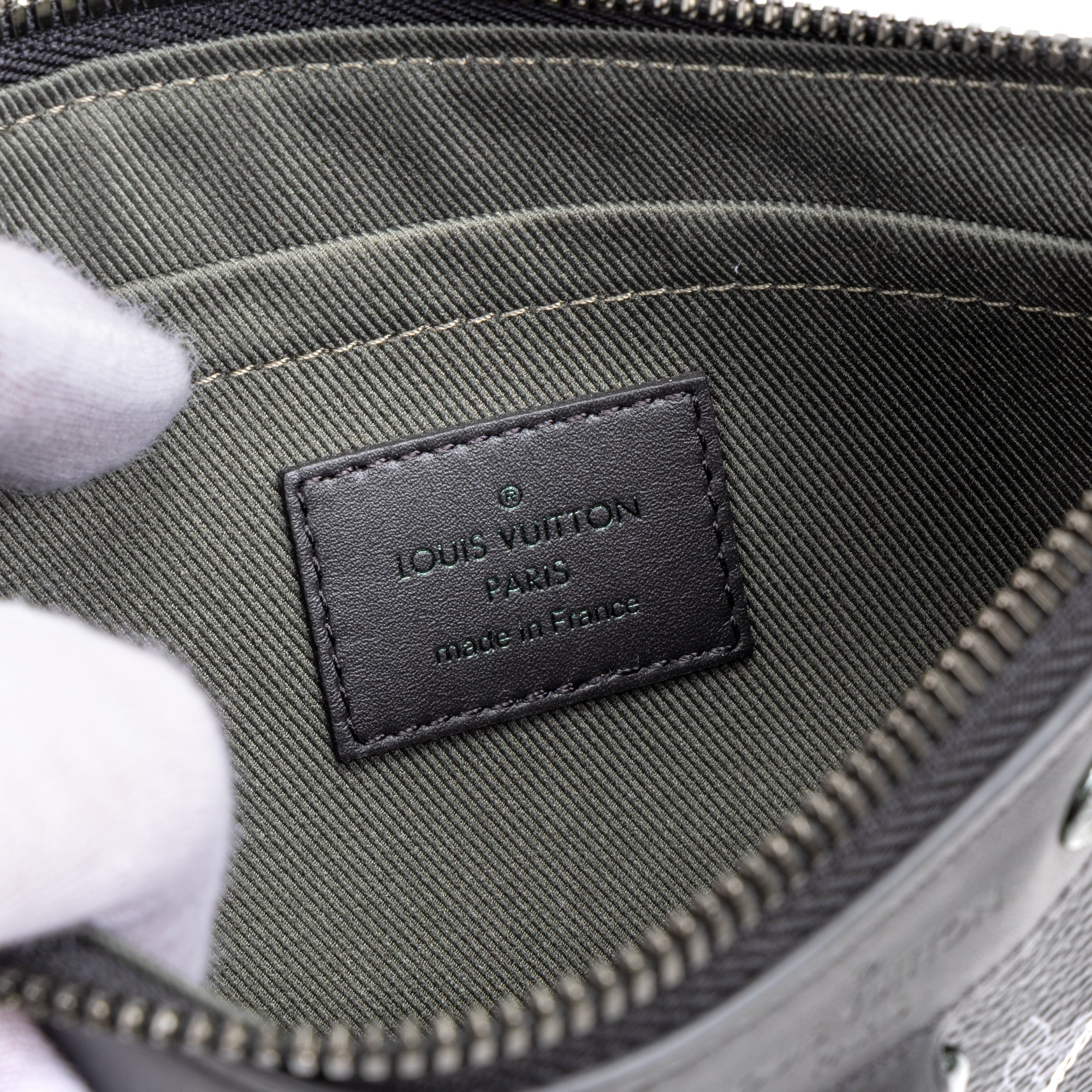Pouch Ltd. Ed. Vivienne Pochette Apollo PM Black Monogram Eclipse