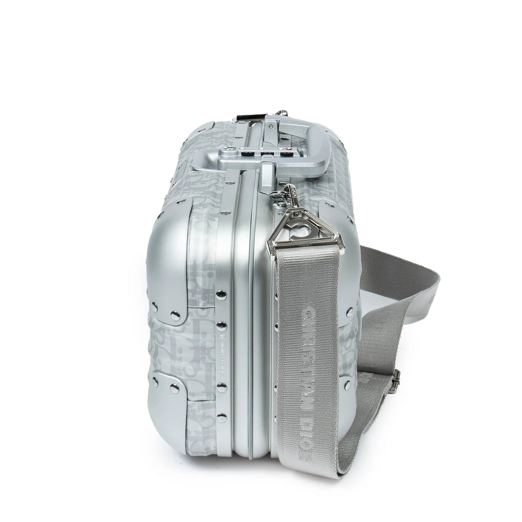 Sac à bandoulière rare édition limitée Dior x Rimowa, valise cabine, oblique argent, aluminium