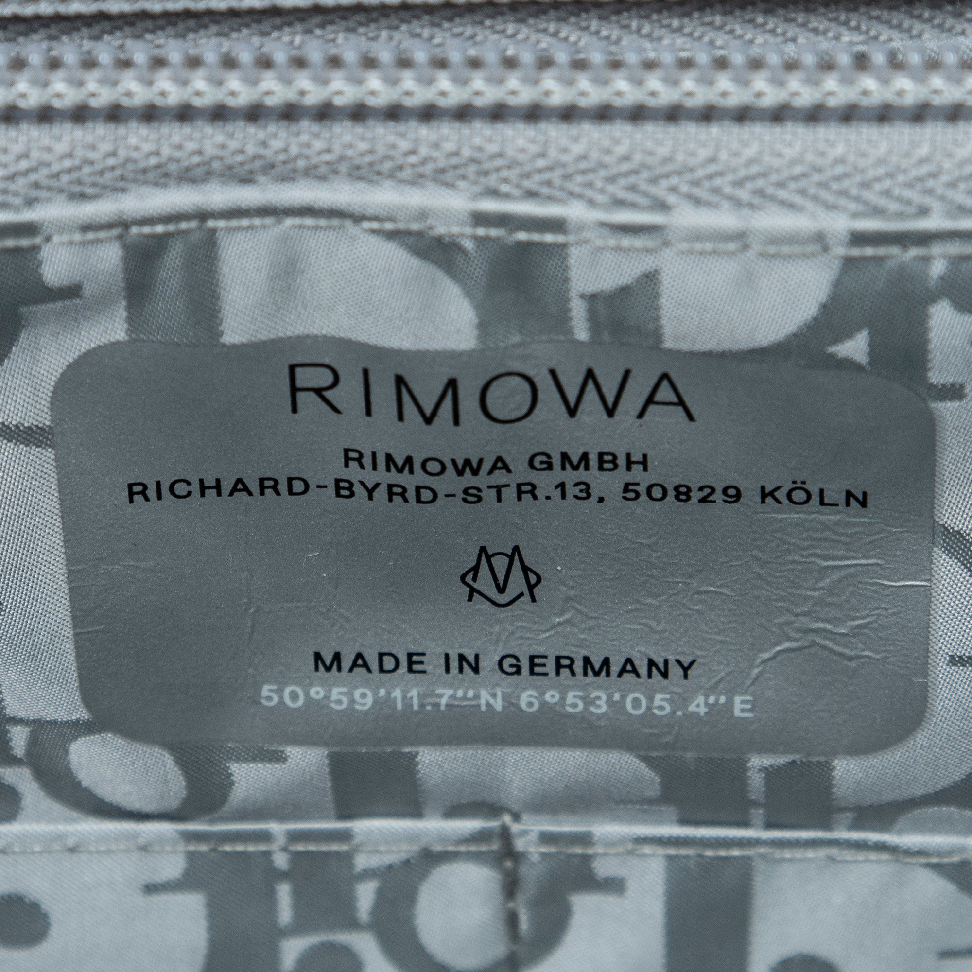 Bolso de Hombro Ed. Limitada Rara Dior x Rimowa Maleta de Mano Oblique Plateada de Aluminio