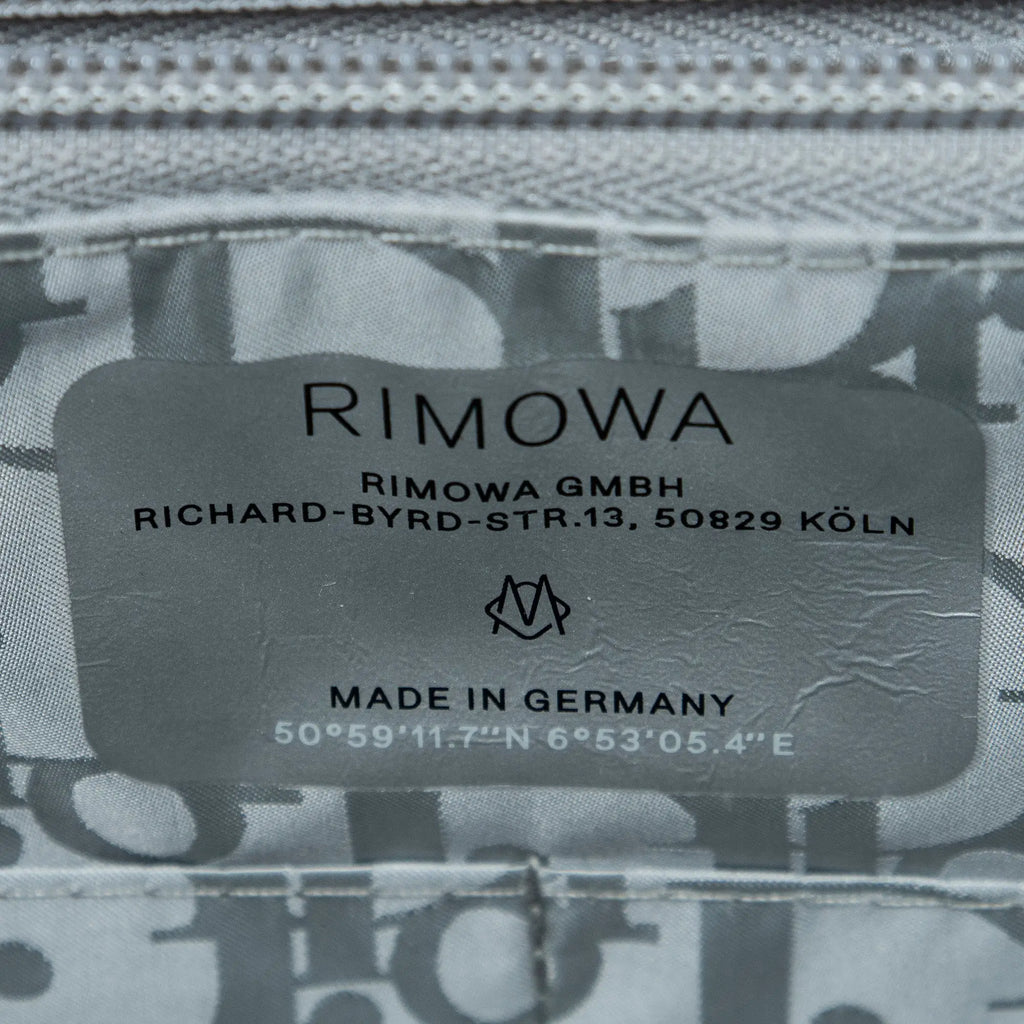 Sac à bandoulière rare édition limitée Dior x Rimowa, valise cabine, oblique argent, aluminium