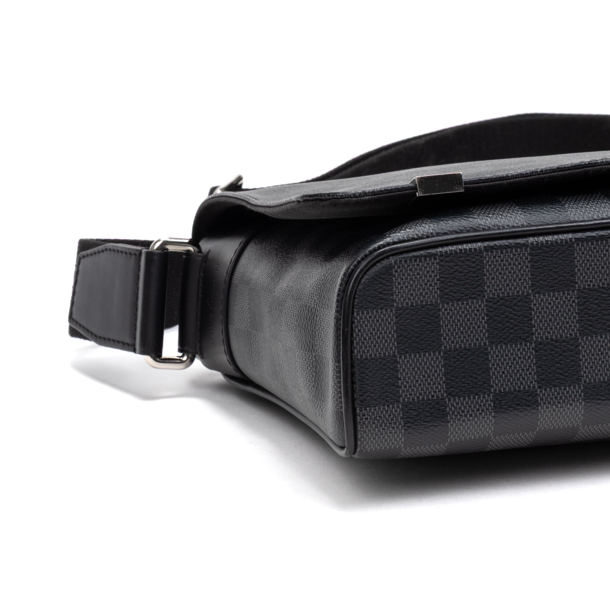 Shoulder Bag District PM Black Damier Graphite
