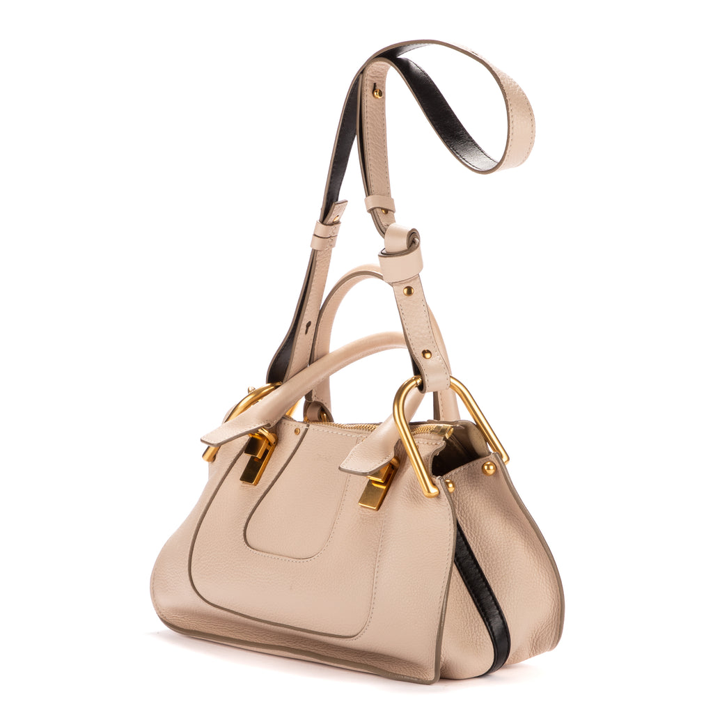 Bolso de hombro Hayley de piel granulada color marfil