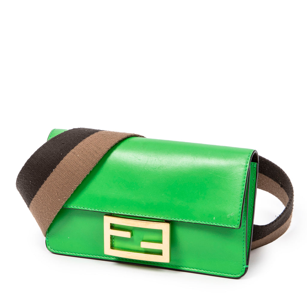 Bandolera Mini Baguette Plana Piel Lisa Verde