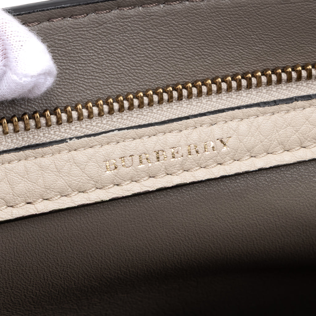 Handbag Large Bicolor Zip Clutch Ivory Grained Leather