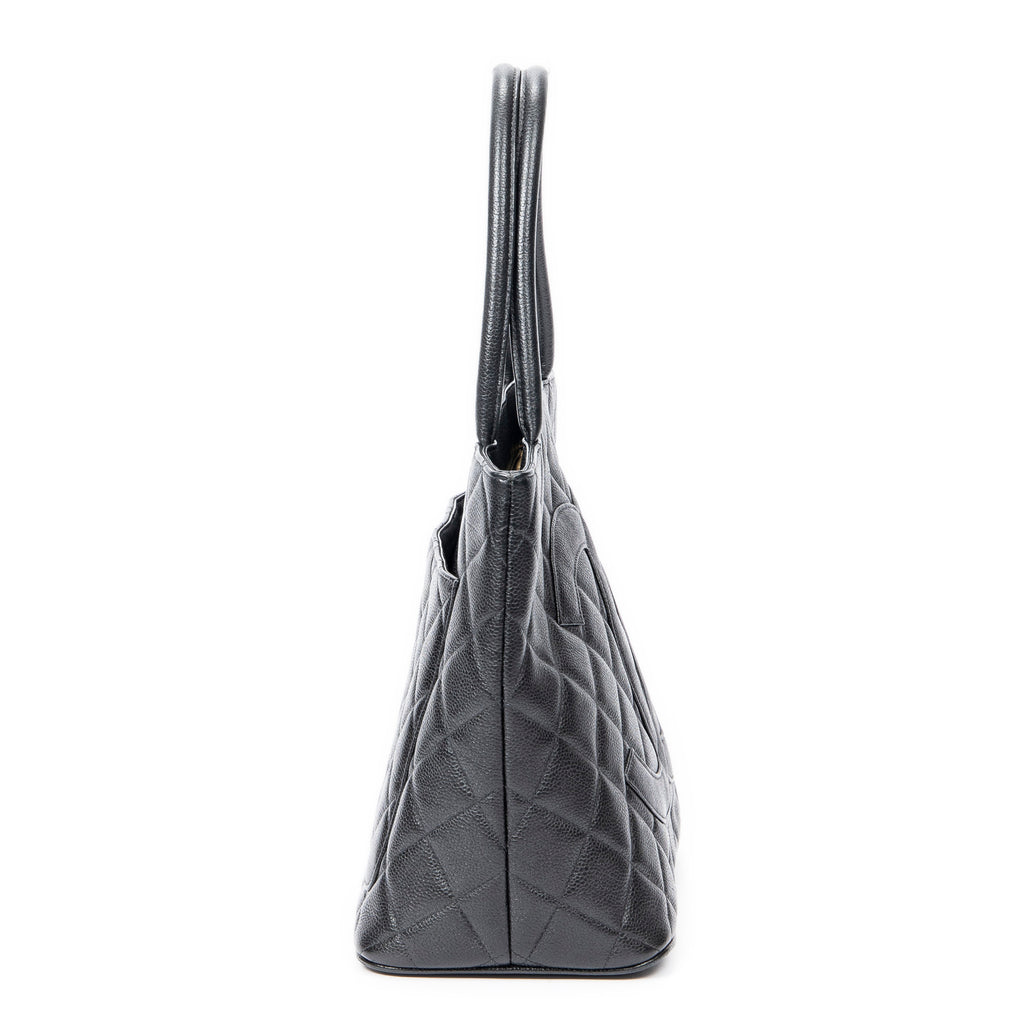 Shoulder Bag CC Timeless Medallion Tote Black Quilted Caviar Leather