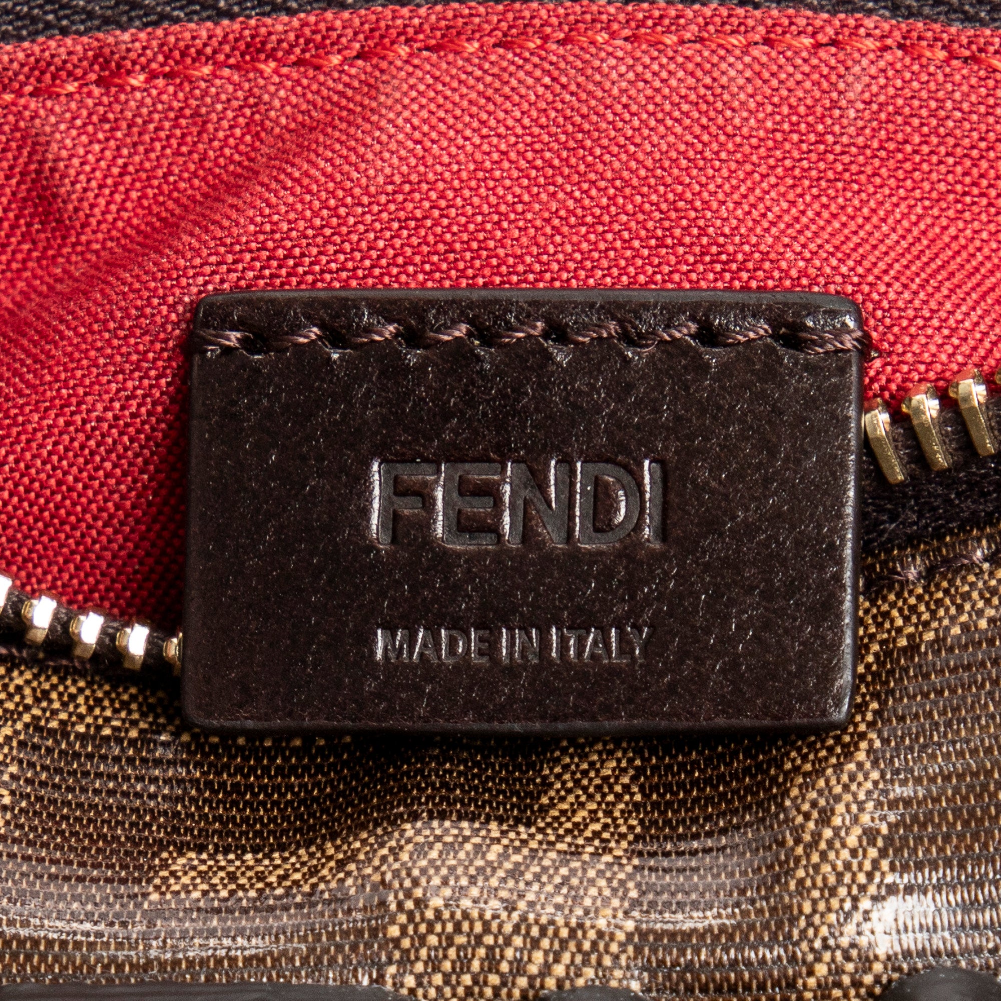 Bolso de mano Fendi x Fila Collab Monedero Zippy Lona recubierta Zucca marrón