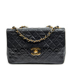 Shoulder Bag Classic Maxi Jumbo XL Flap Black Quilted Lambskin Leather