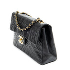 Shoulder Bag Classic Maxi Jumbo XL Flap Black Quilted Lambskin Leather