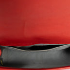 Bolso al Hombro Niño Pespuntes Rojos Piel Acolchada