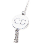 Collar Dior Beauty con dijes en capas, plateado, con baño de plata