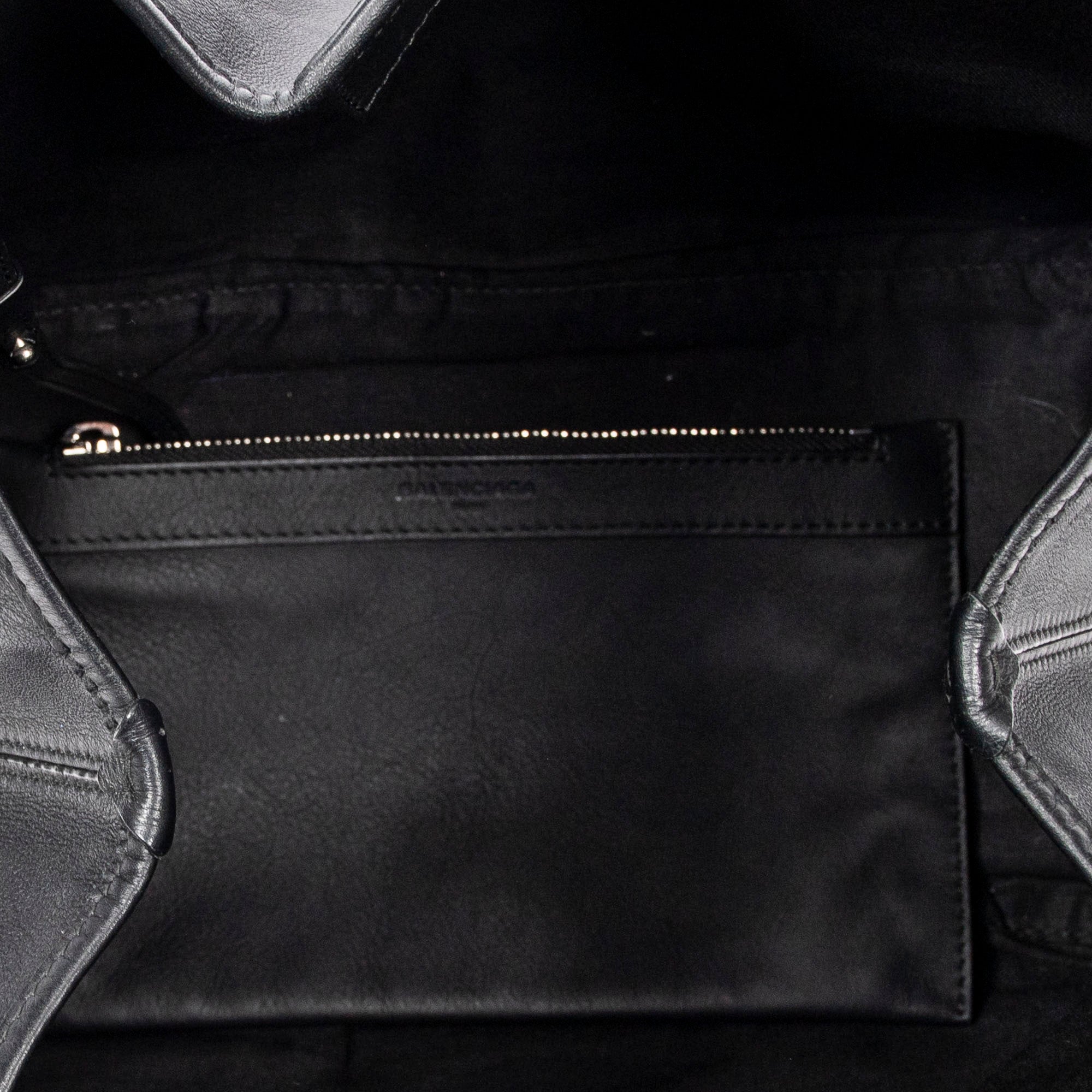 Bolso de Hombro Pequeño Cabas Navy Piel de Becerro Negra