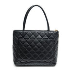Shoulder Bag CC Timeless Medallion Tote Black Quilted Caviar Leather