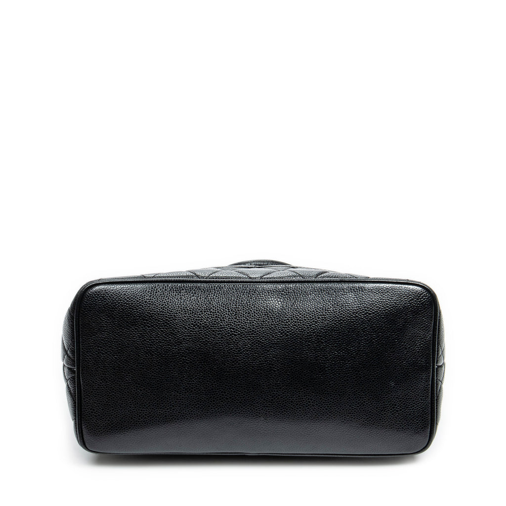 Shoulder Bag CC Timeless Medallion Tote Black Quilted Caviar Leather