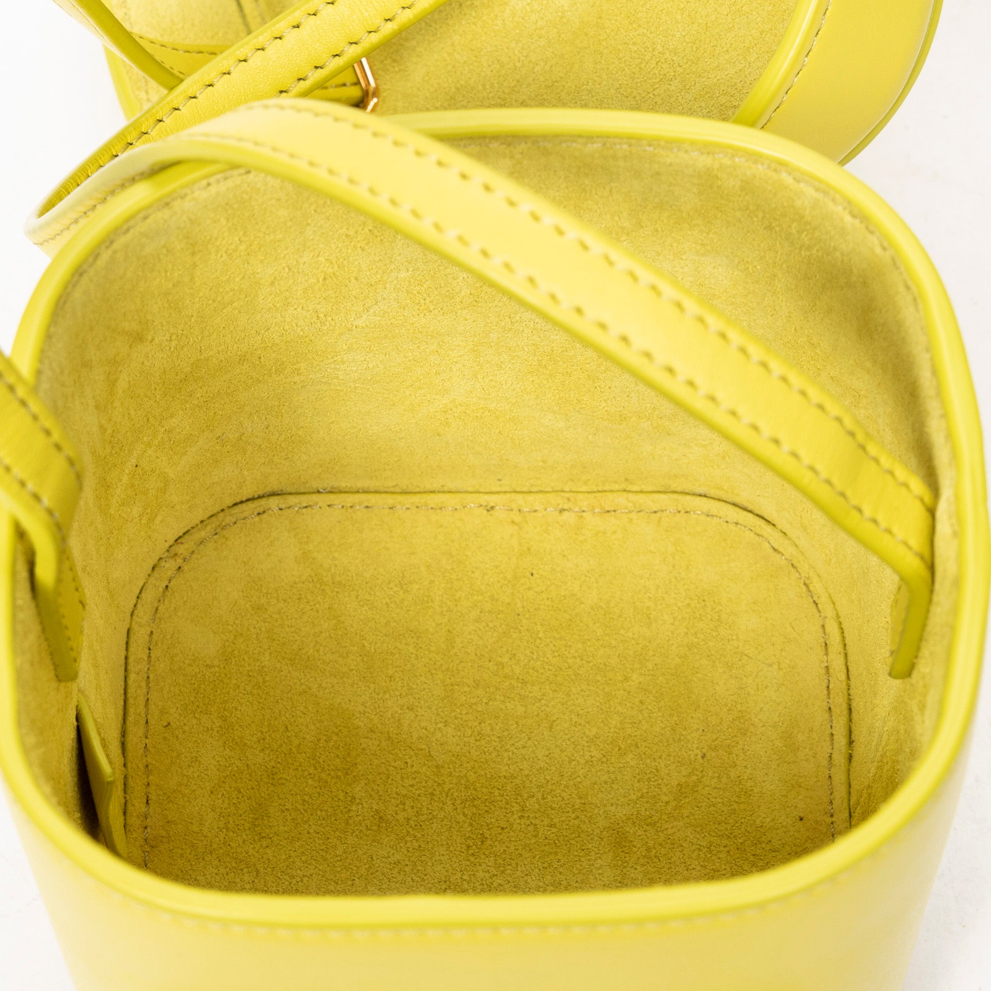Shoulder Bag Small Cuir Triomphe Box Bag Yellow Green Smooth Calfskin Leather