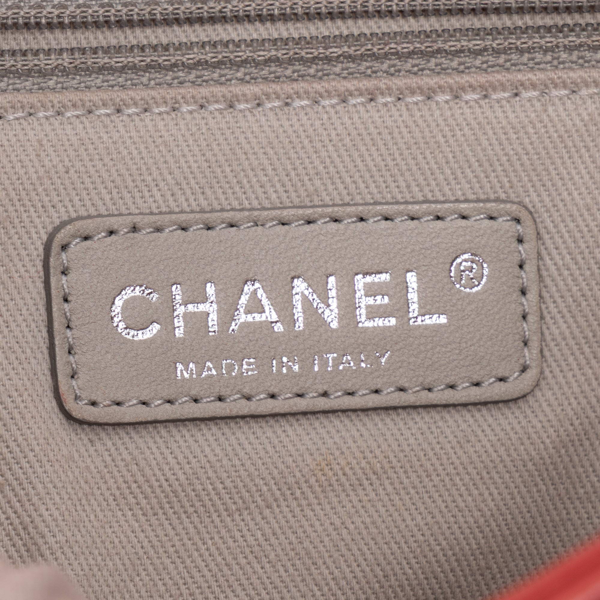 Shoulder Bag CC Mademoiselle Embossed Ultimate Stitch Flap Red Quilted Calfskin Leather