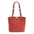 Bolso de Hombro Petite Shopping Tote de Cuero Caviar Rojo Acolchado