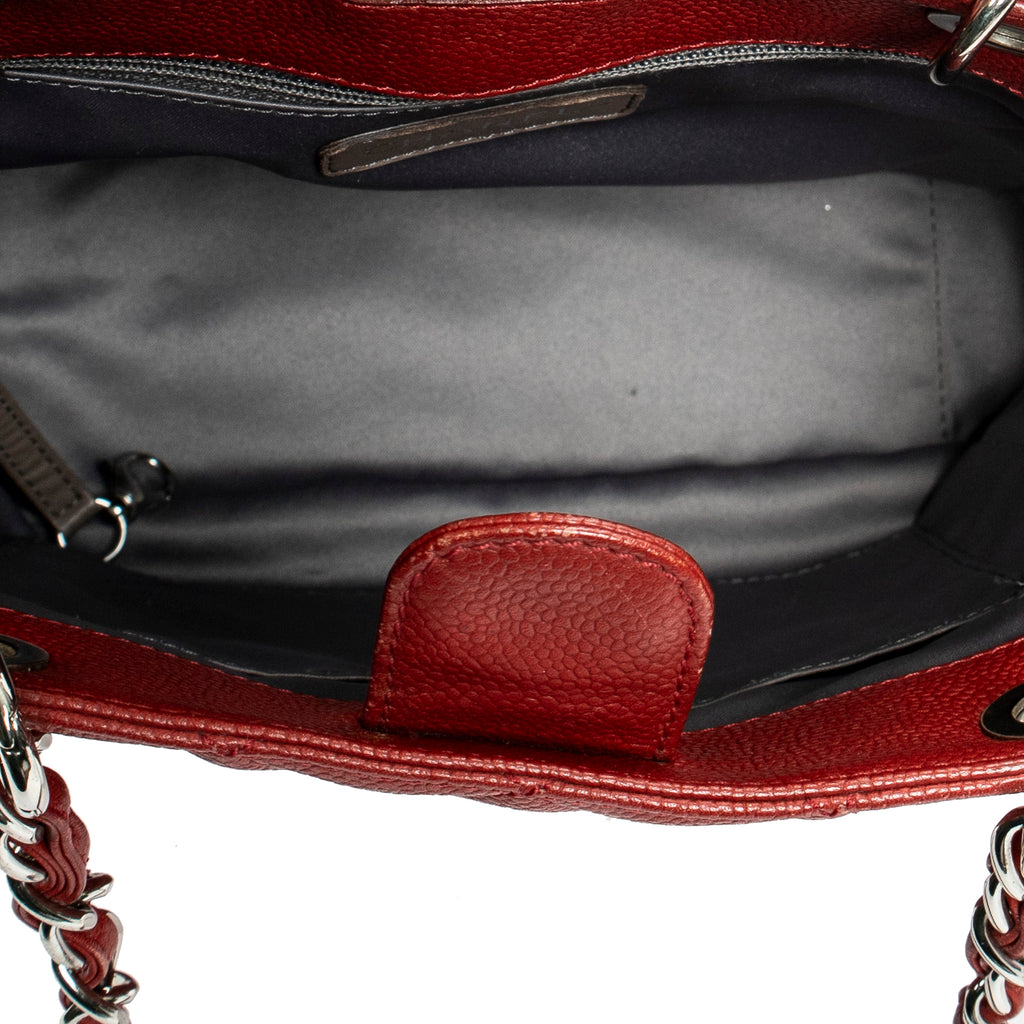 Bolso de Hombro Petite Shopping Tote de Cuero Caviar Rojo Acolchado