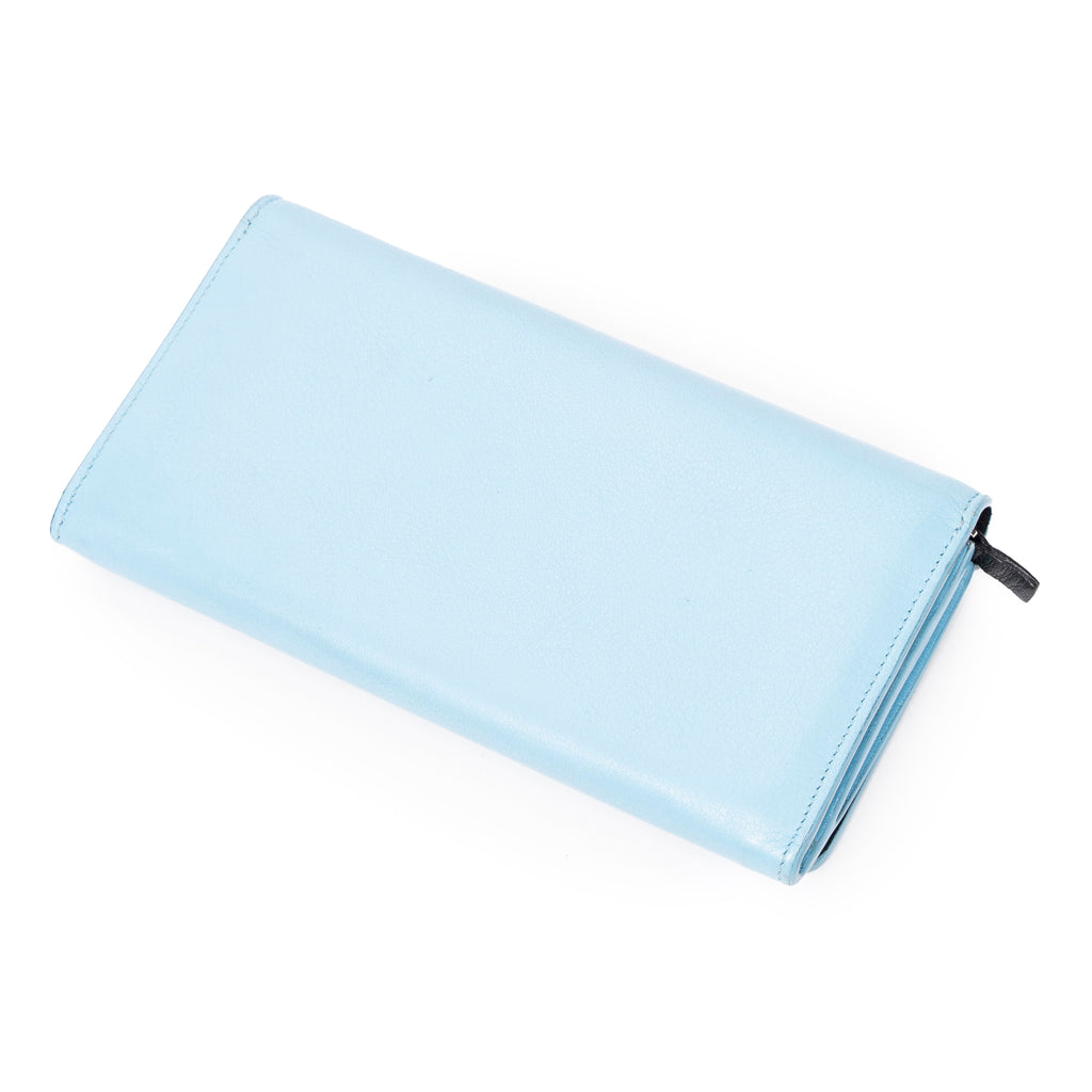 Cartera Piel de Becerro Azul Claro Modelo Billetera Larga Plegable de Uso Diario